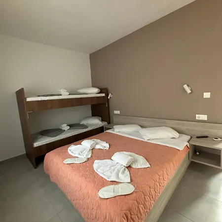 Pearl Apartahotel 3*