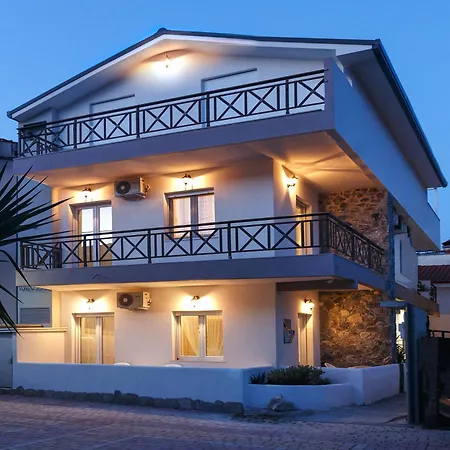 Pearl Aparthotel Polychrono