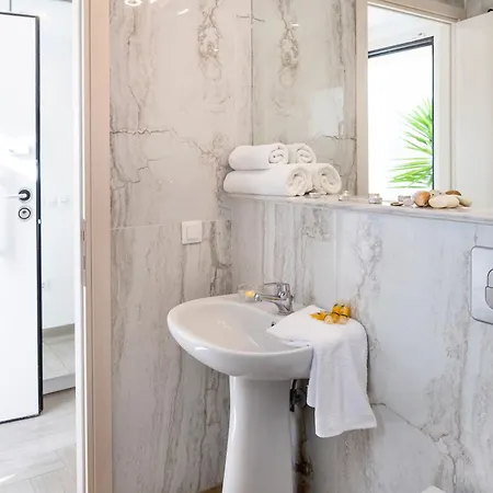 Pearl Ξενοδοχείο με διαμερίσματα Πολύχρονο