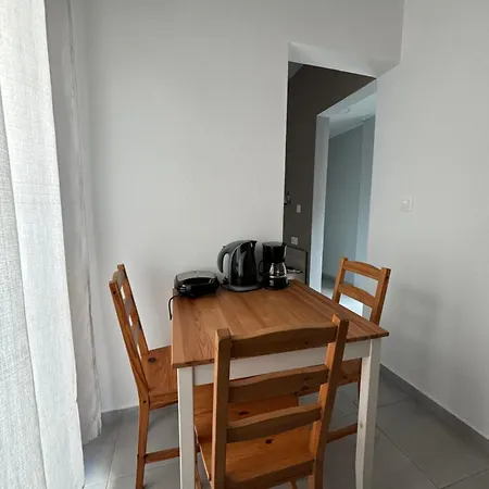 Ξενοδοχείο με διαμερίσματα Pearl 3*