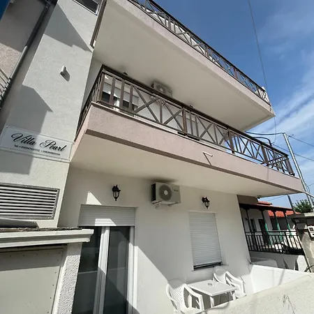 Pearl Aparthotel Polychrono